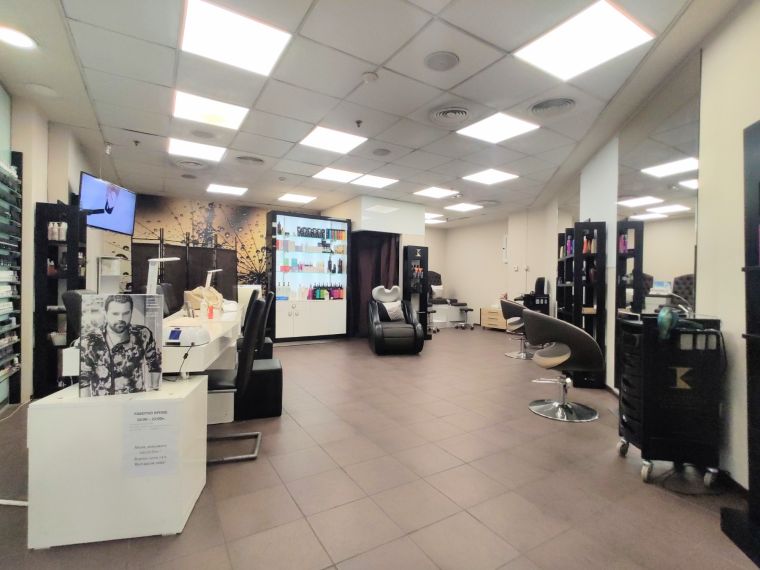 Интериор на салон Belami Studio Park Center